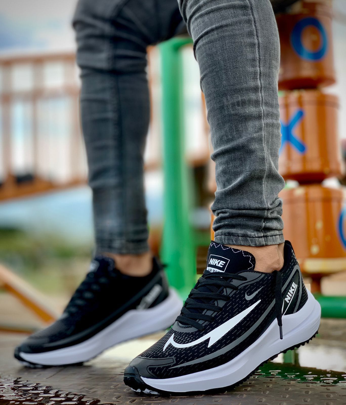 NIKE AIR MAX